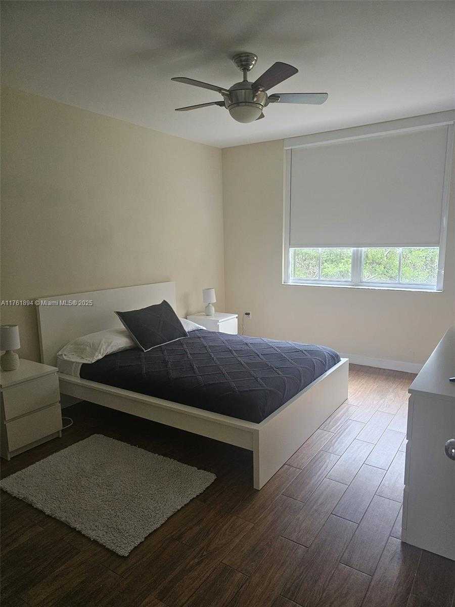 Small Image of 19655 EAST COUNTRY CLUB DR #6106, Aventura Number 7