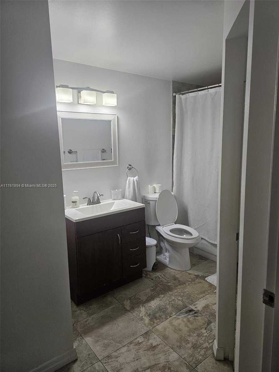 Small Image of 19655 EAST COUNTRY CLUB DR #6106, Aventura Number 9
