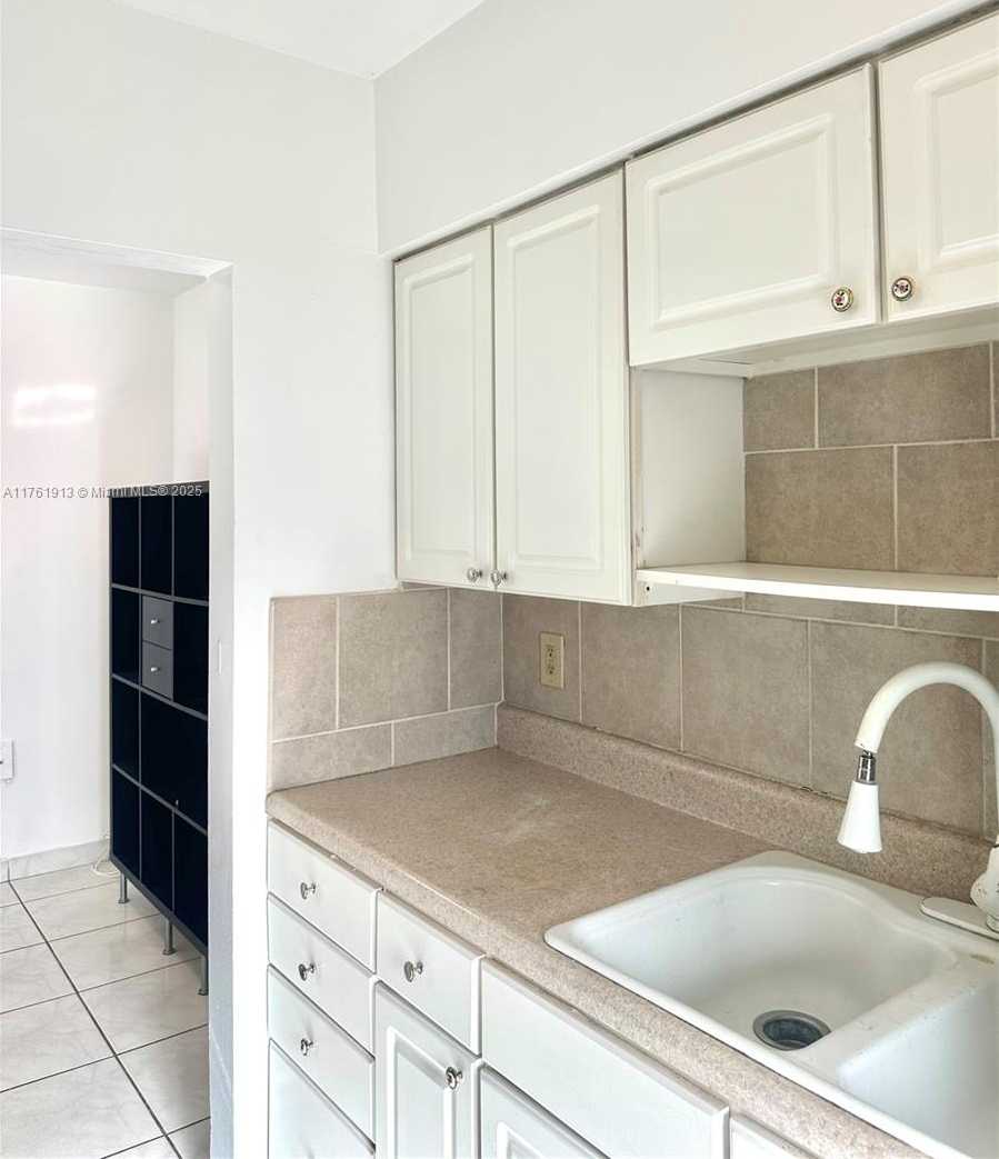 Small Image of 12665 NORTH EAST 16TH AVENUE #8, North Miami Number 5