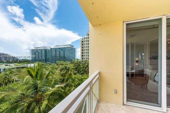 Small Image of 445 GRAND BAY DR #602, Key Biscayne Number 10