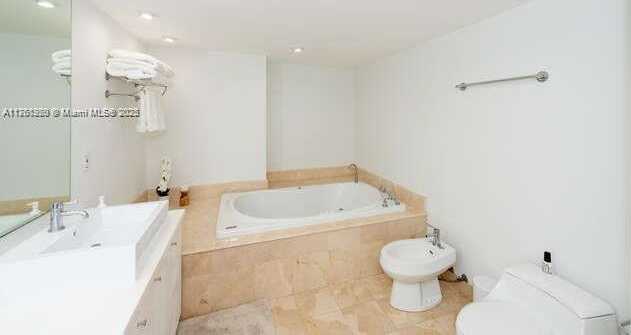 Small Image of 445 GRAND BAY DR #602, Key Biscayne Number 19