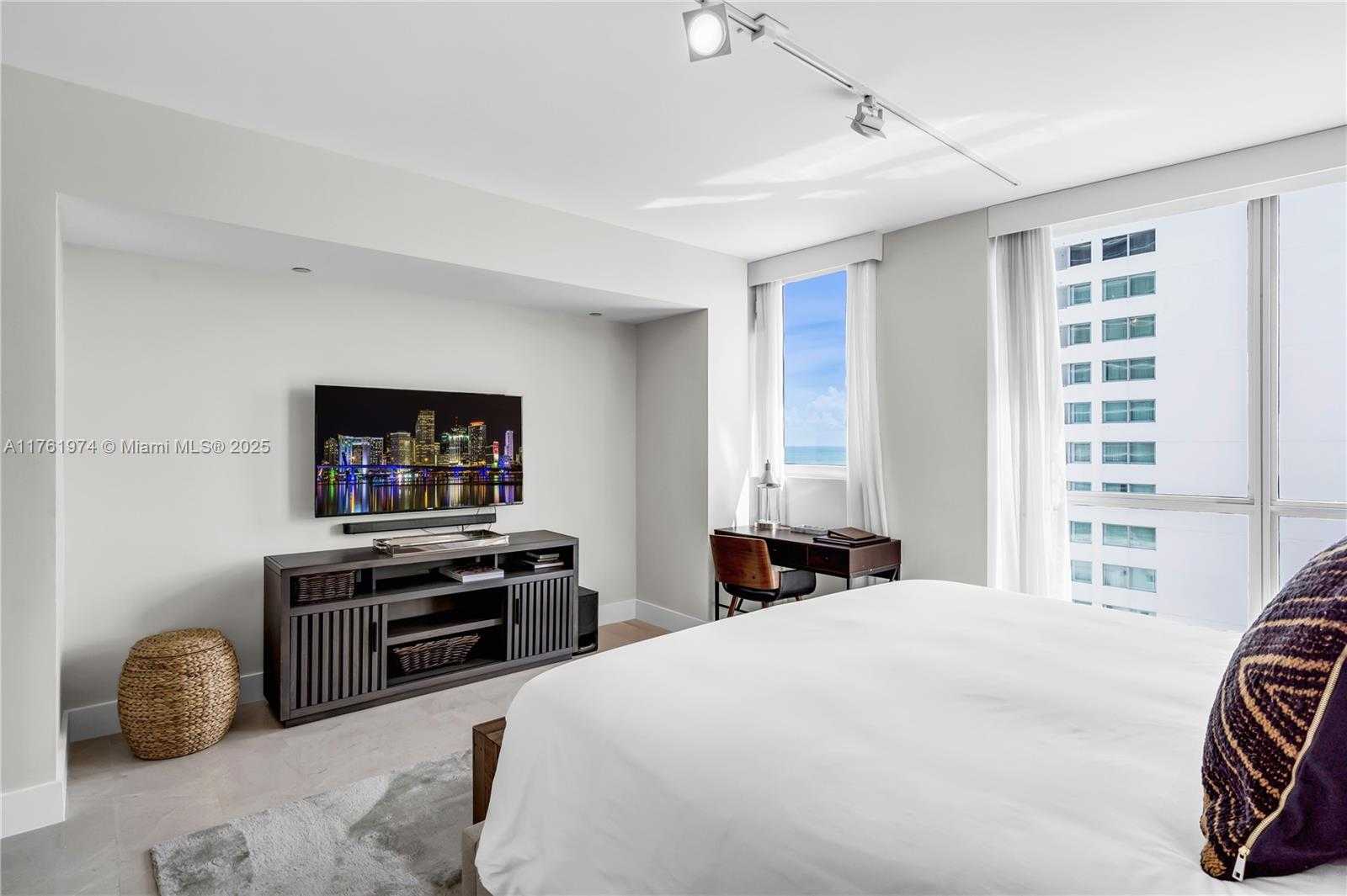 Small Image of 101 20TH ST #1904, Miami Beach Number 63