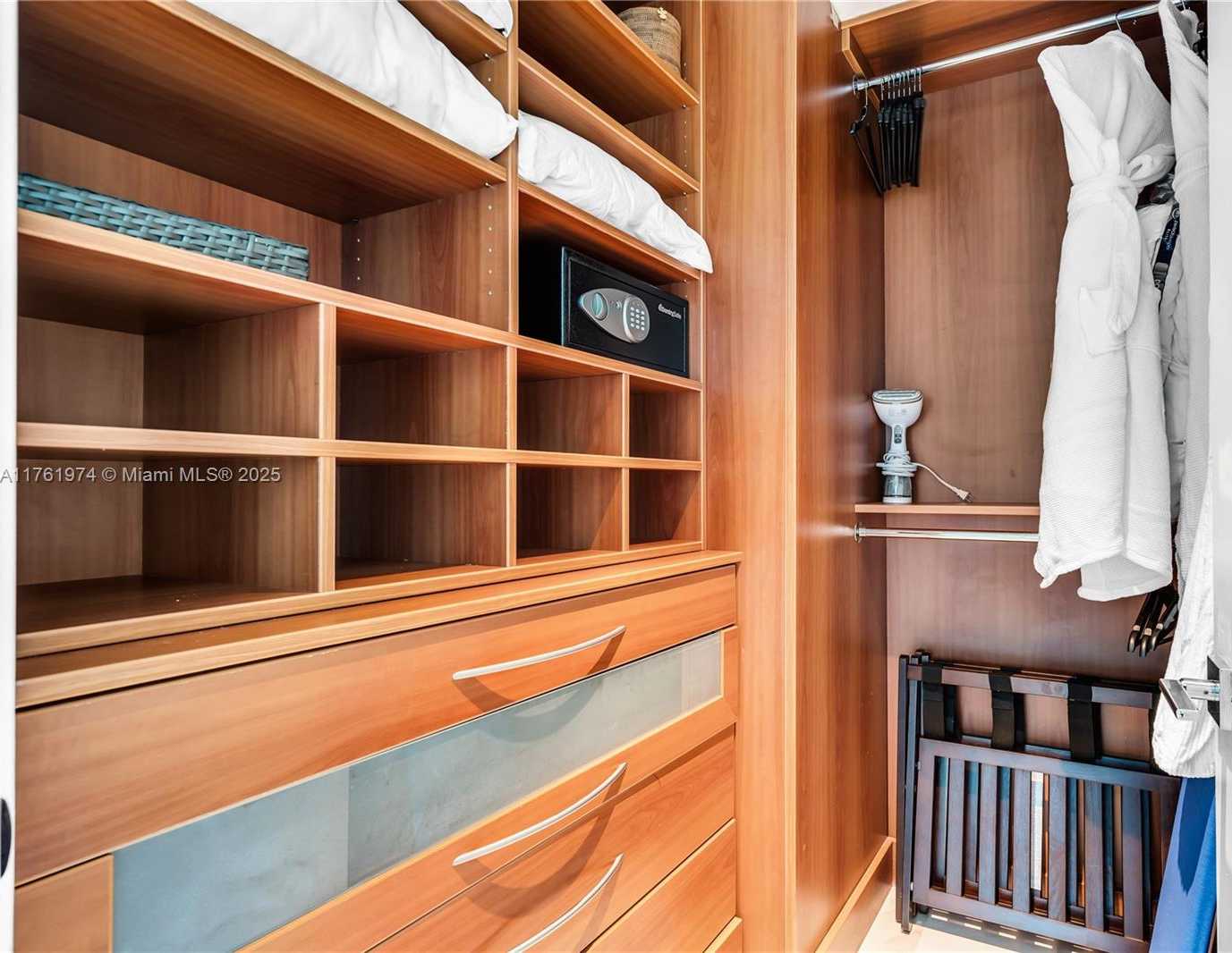 Small Image of 101 20TH ST #1904, Miami Beach Number 67