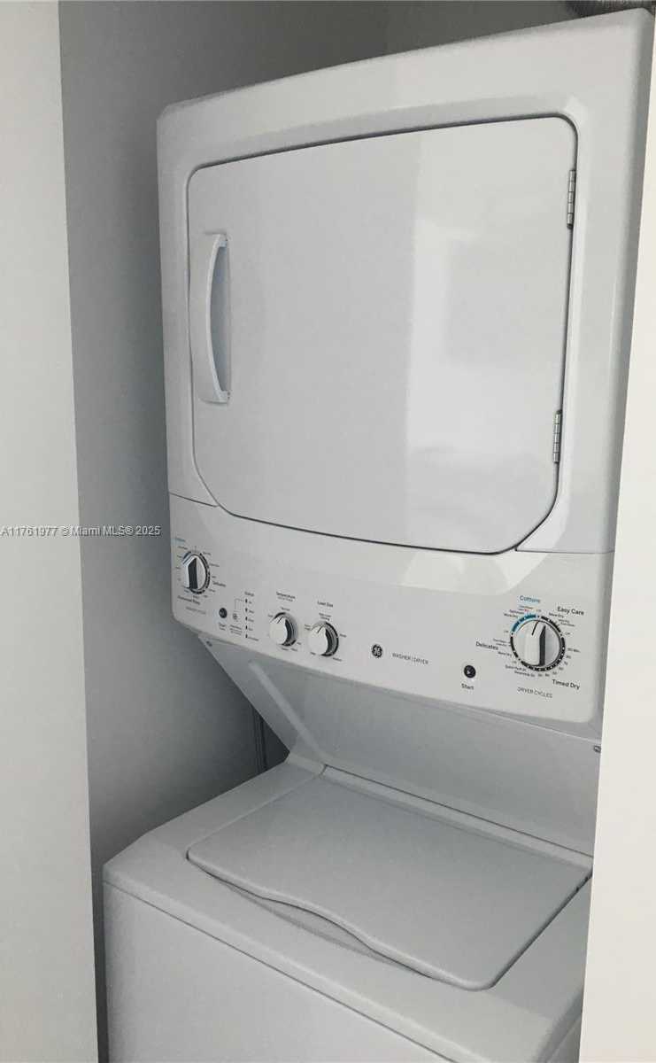 Small Image of 650 NORTH EAST 32ND ST #1504, Miami Number 10