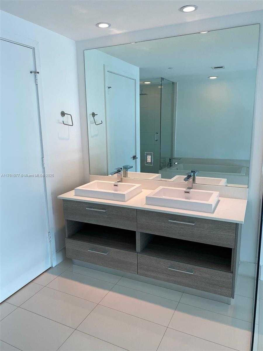 Small Image of 650 NORTH EAST 32ND ST #1504, Miami Number 5