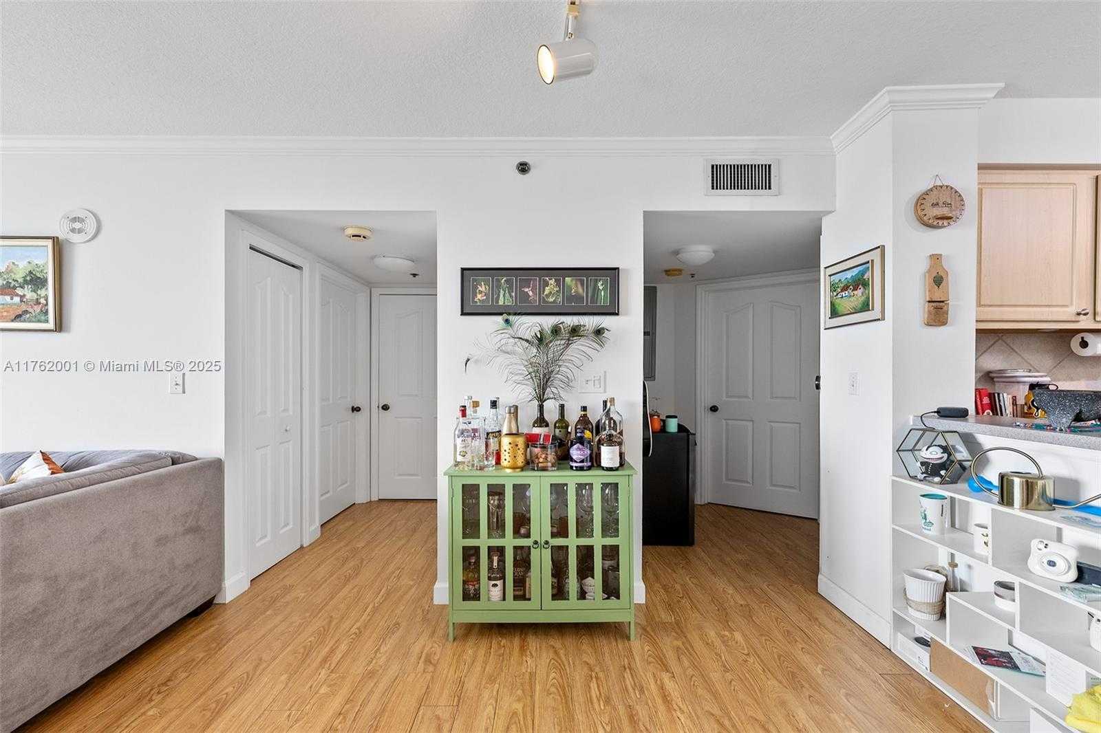 Small Image of 2665 SOUTH WEST 37TH AVE #1406, Miami Number 7