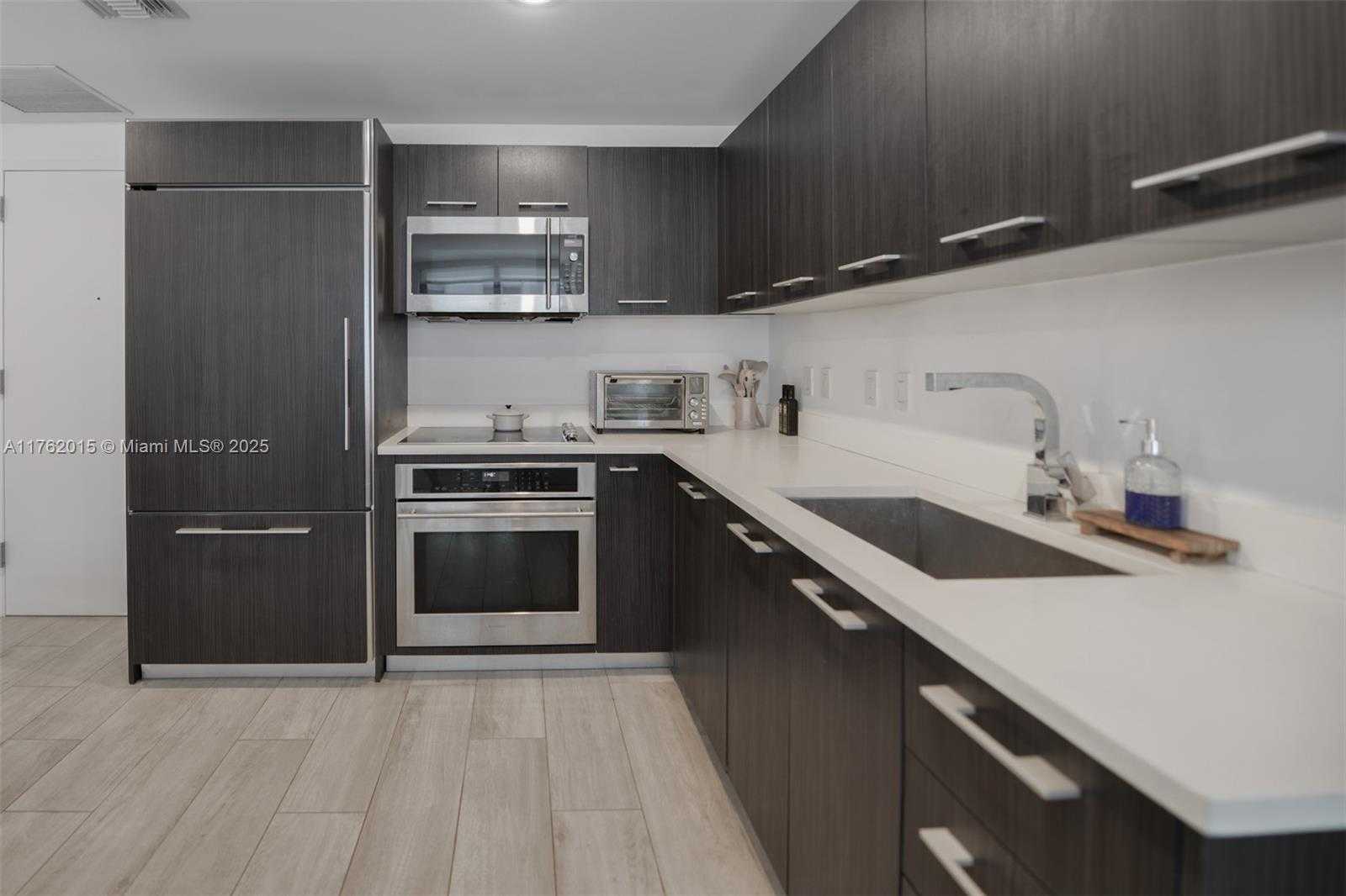 Small Image of 45 SOUTH WEST 9TH ST #1107, Miami Number 12