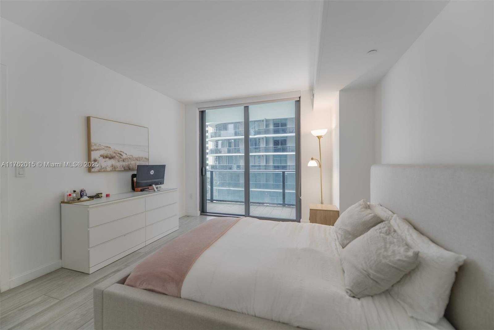 Small Image of 45 SOUTH WEST 9TH ST #1107, Miami Number 14