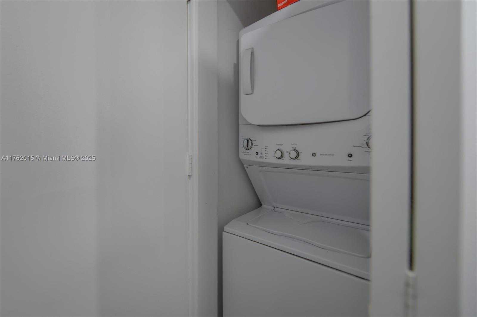 Small Image of 45 SOUTH WEST 9TH ST #1107, Miami Number 21