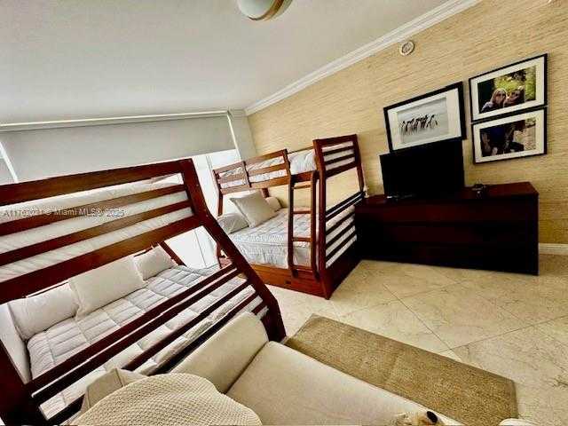 Small Image of 1800 SOUTH OCEAN DR #3310, Hallandale Beach Number 12