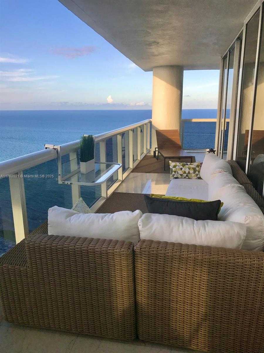 Small Image of 1800 SOUTH OCEAN DR #3310, Hallandale Beach Number 3