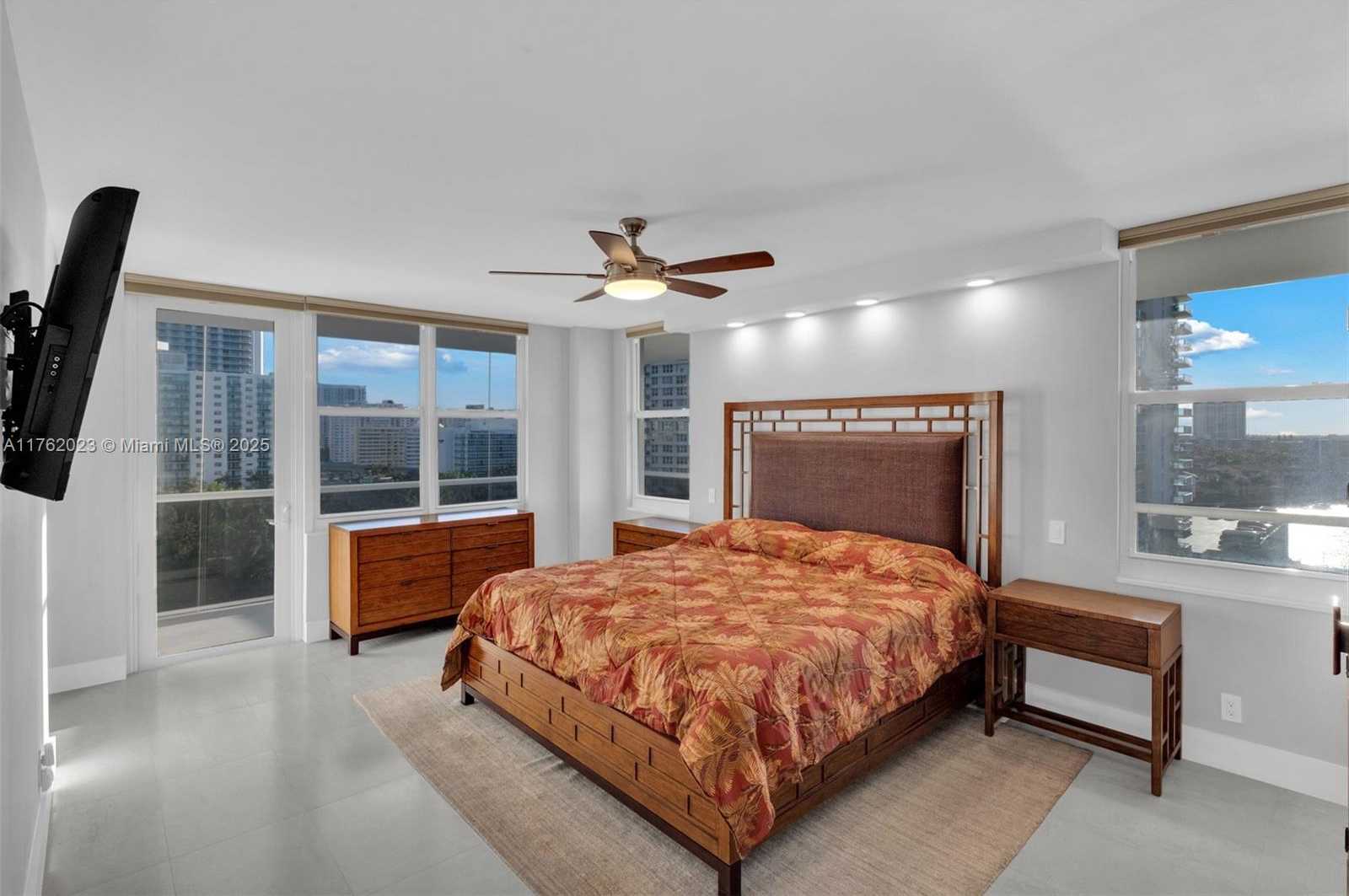 Small Image of 3725 SOUTH OCEAN DR #1024, Hollywood Number 15