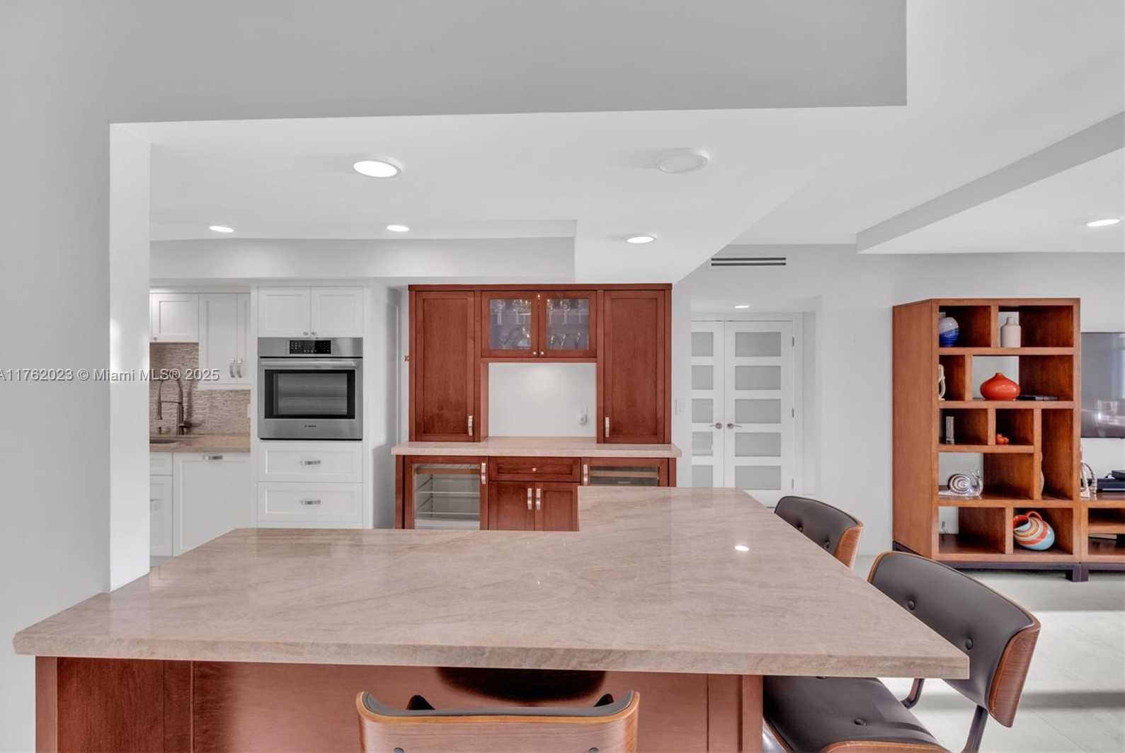 Small Image of 3725 SOUTH OCEAN DR #1024, Hollywood Number 3
