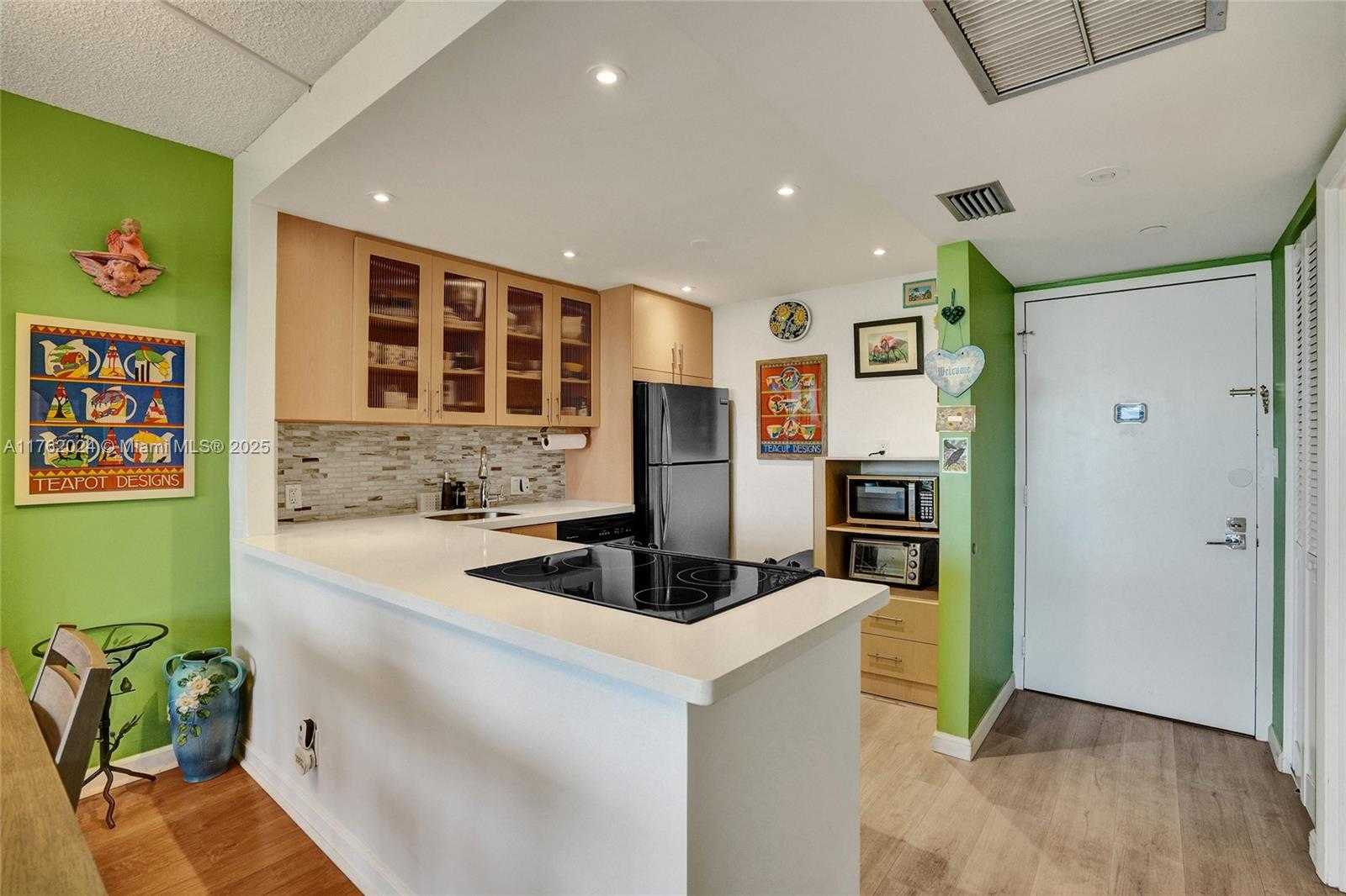 Small Image of 20335 WEST COUNTRY CLUB DR #805, Aventura Number 8