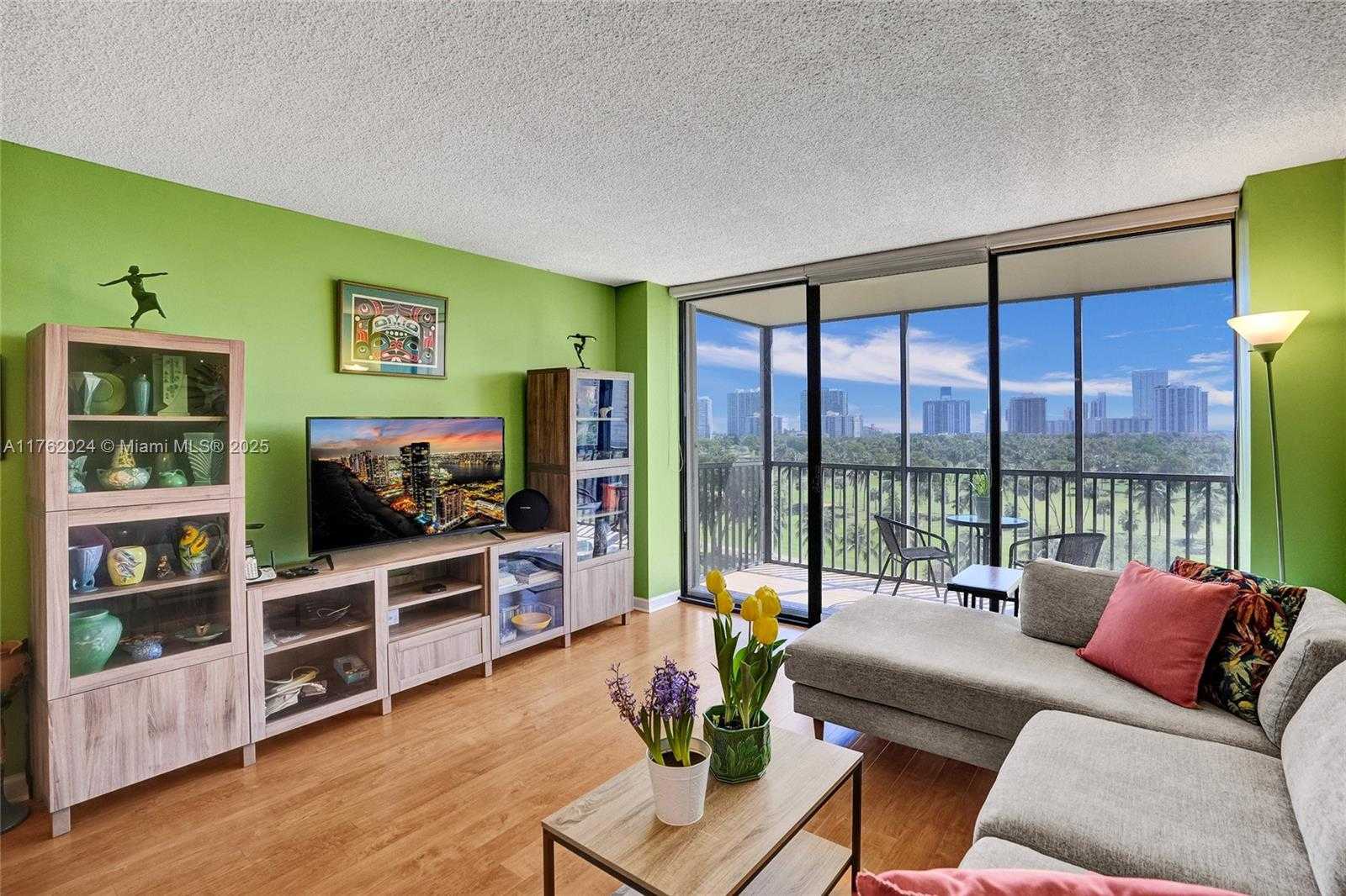 Small Image of 20335 WEST COUNTRY CLUB DR #805, Aventura Number 9
