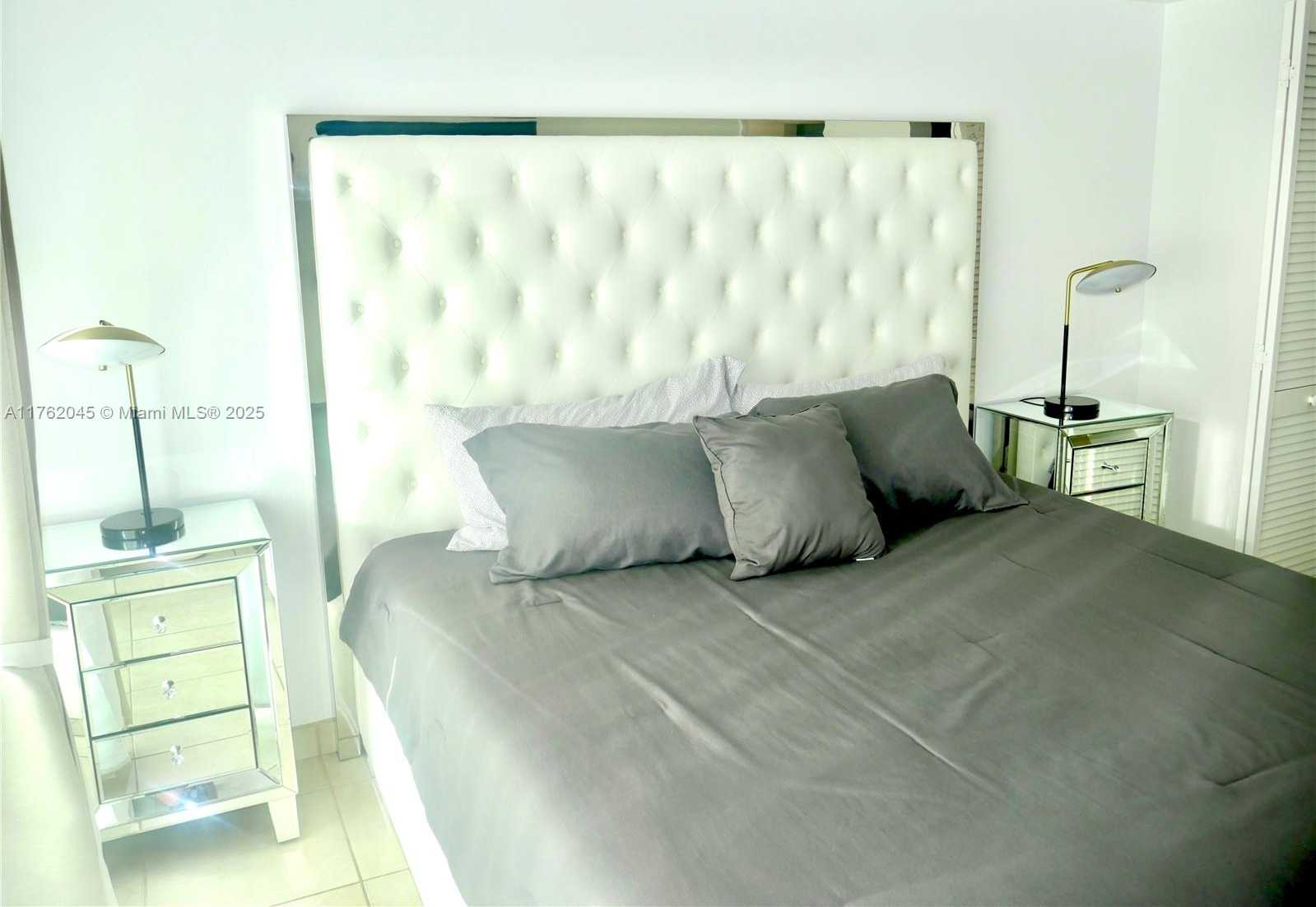 Small Image of 31 SOUTH EAST 5TH ST #2611, Miami Number 15