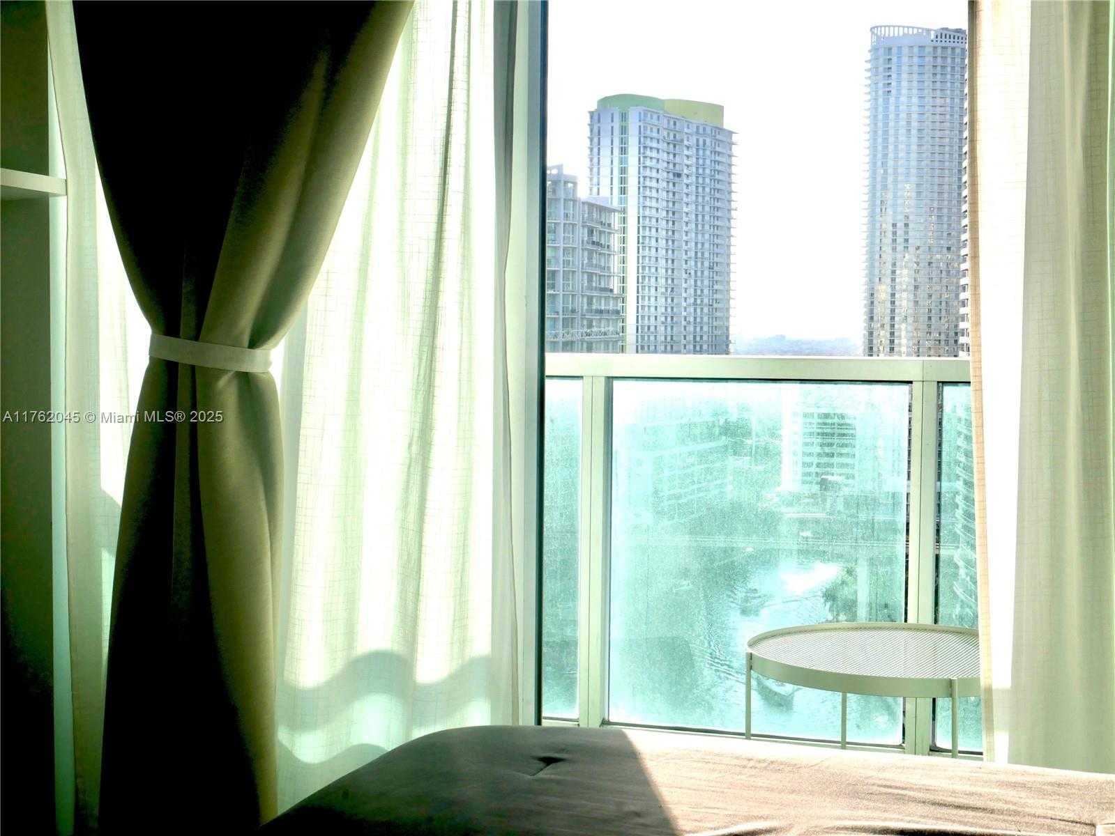 Small Image of 31 SOUTH EAST 5TH ST #2611, Miami Number 19
