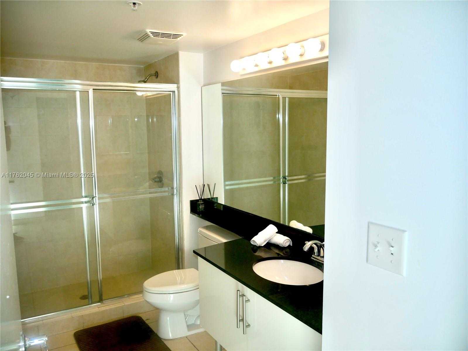 Small Image of 31 SOUTH EAST 5TH ST #2611, Miami Number 32