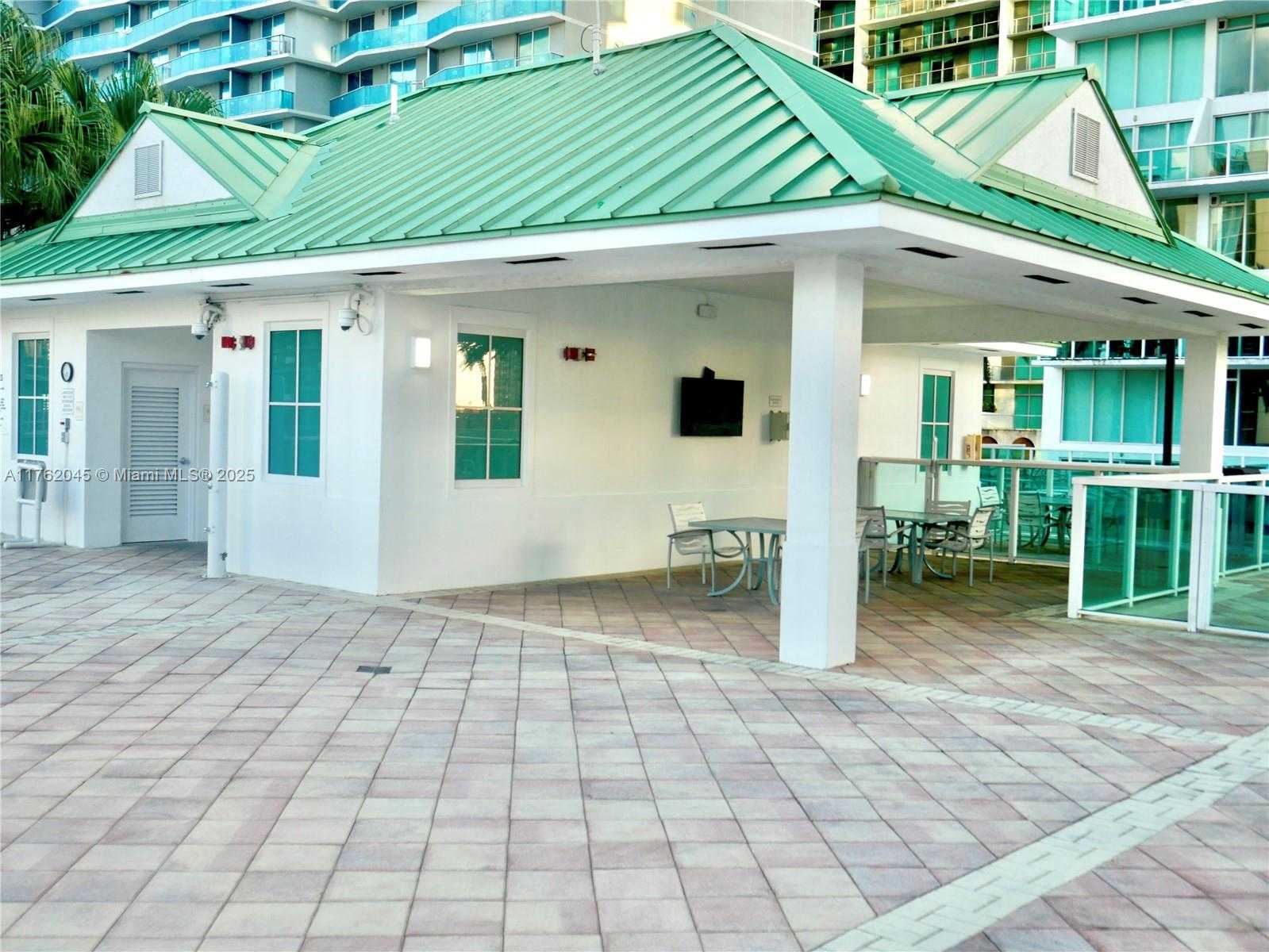 Small Image of 31 SOUTH EAST 5TH ST #2611, Miami Number 50