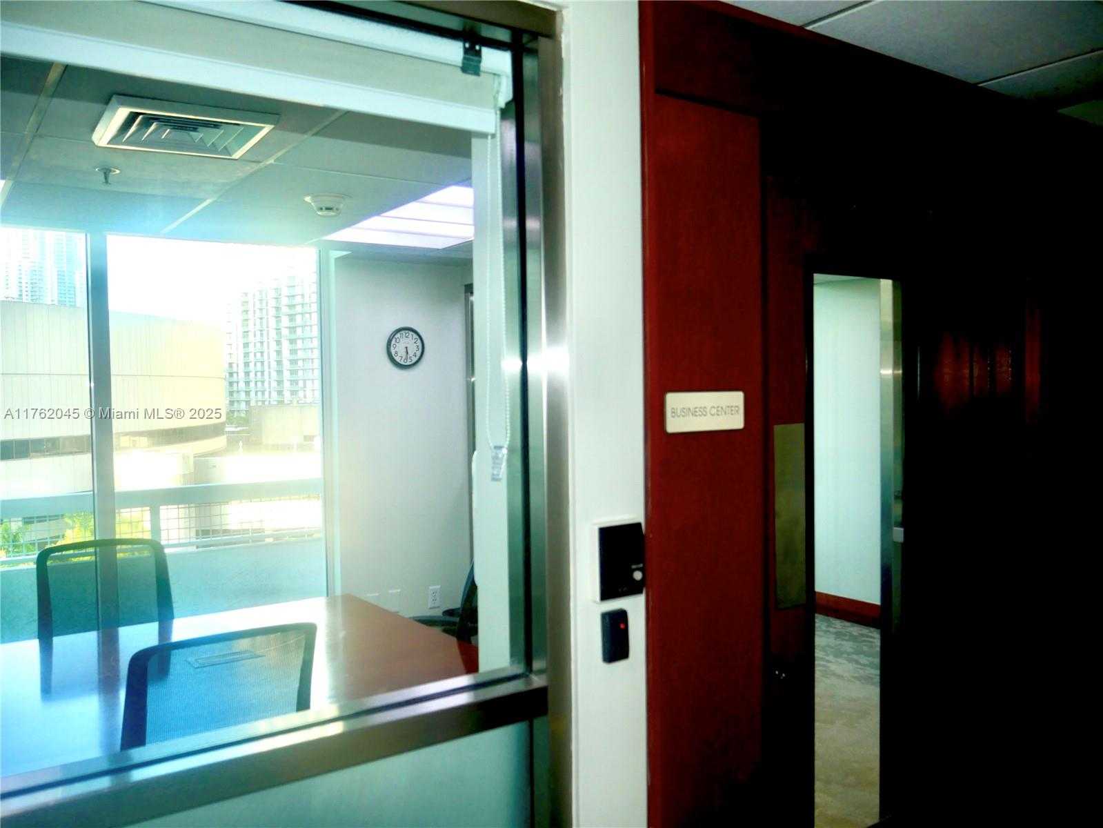 Small Image of 31 SOUTH EAST 5TH ST #2611, Miami Number 58