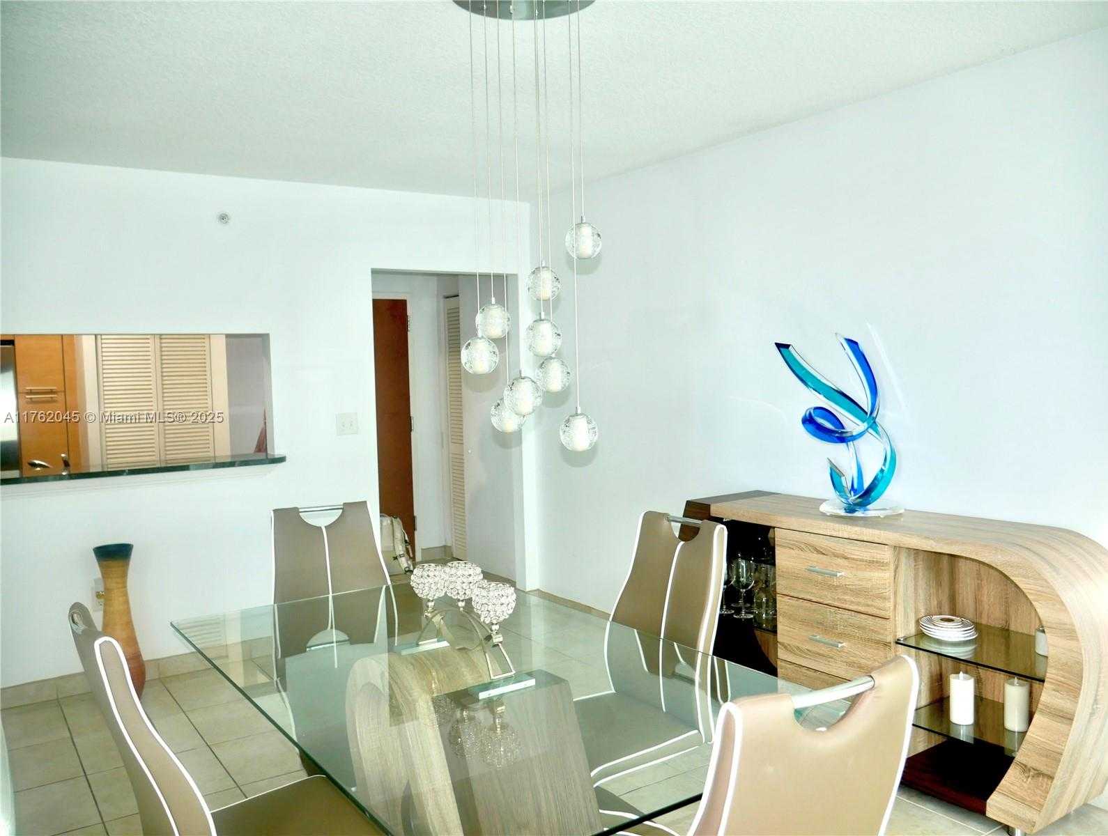 Small Image of 31 SOUTH EAST 5TH ST #2611, Miami Number 8