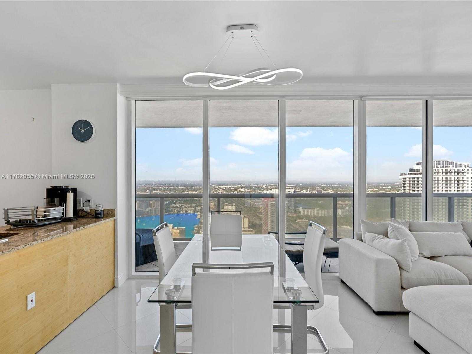 Small Image of 1830 SOUTH OCEAN DR #4508, Hallandale Beach Number 11