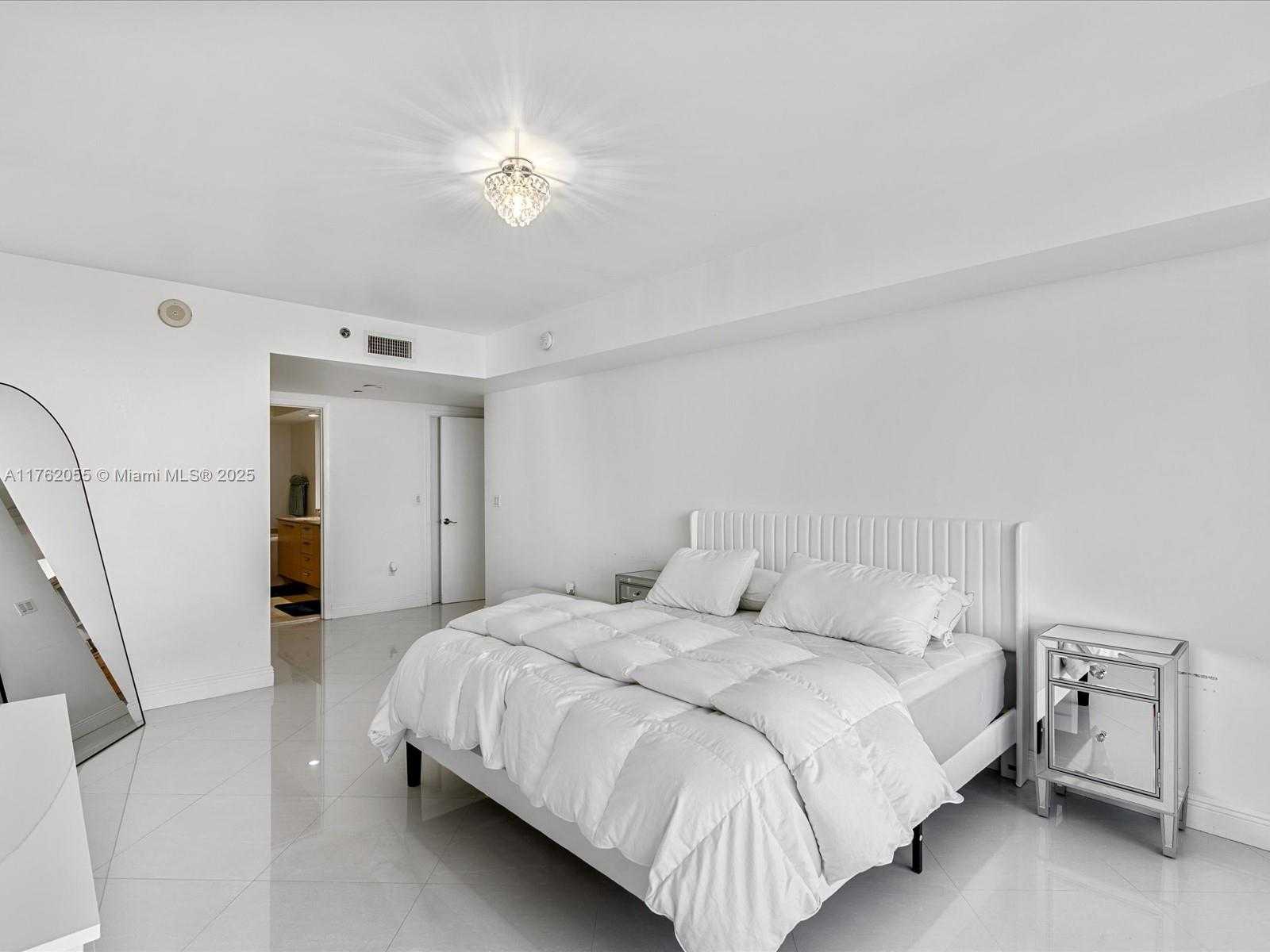 Small Image of 1830 SOUTH OCEAN DR #4508, Hallandale Beach Number 21