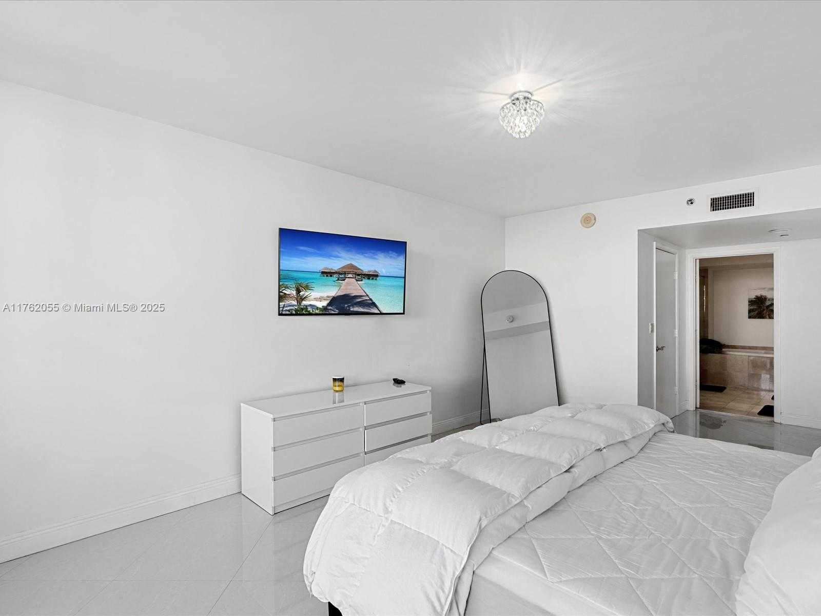 Small Image of 1830 SOUTH OCEAN DR #4508, Hallandale Beach Number 22