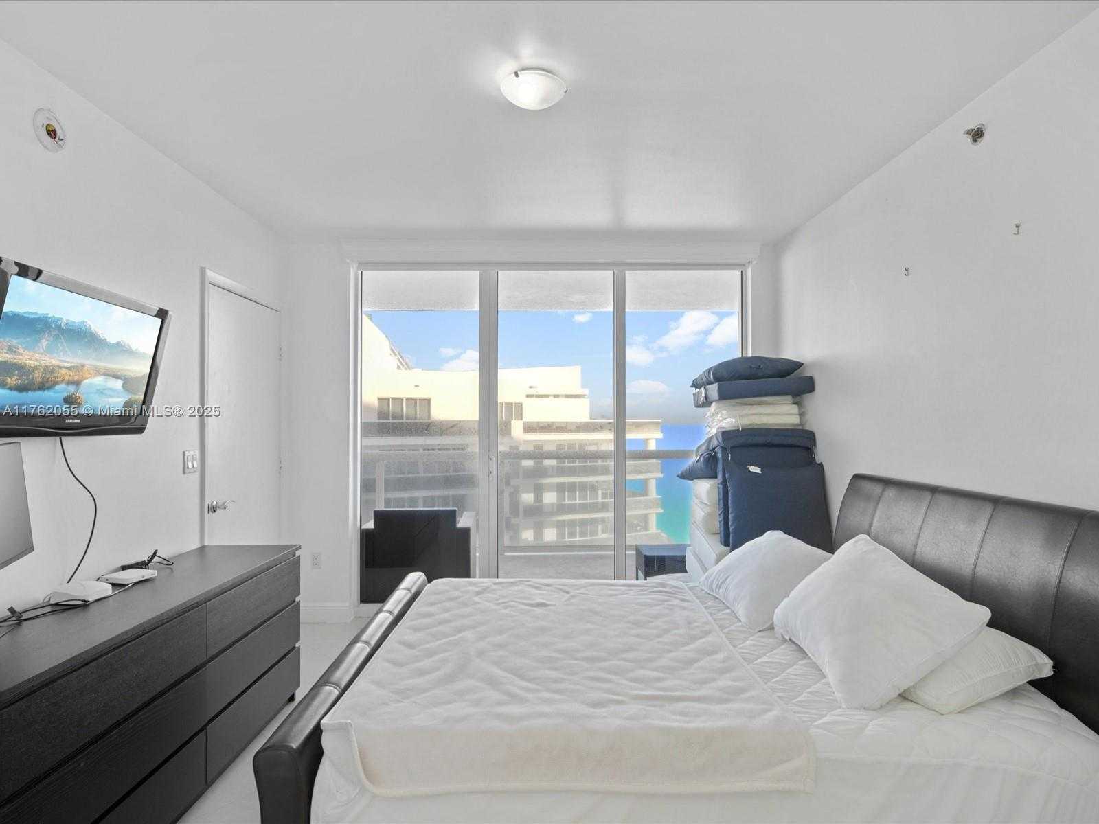 Small Image of 1830 SOUTH OCEAN DR #4508, Hallandale Beach Number 26