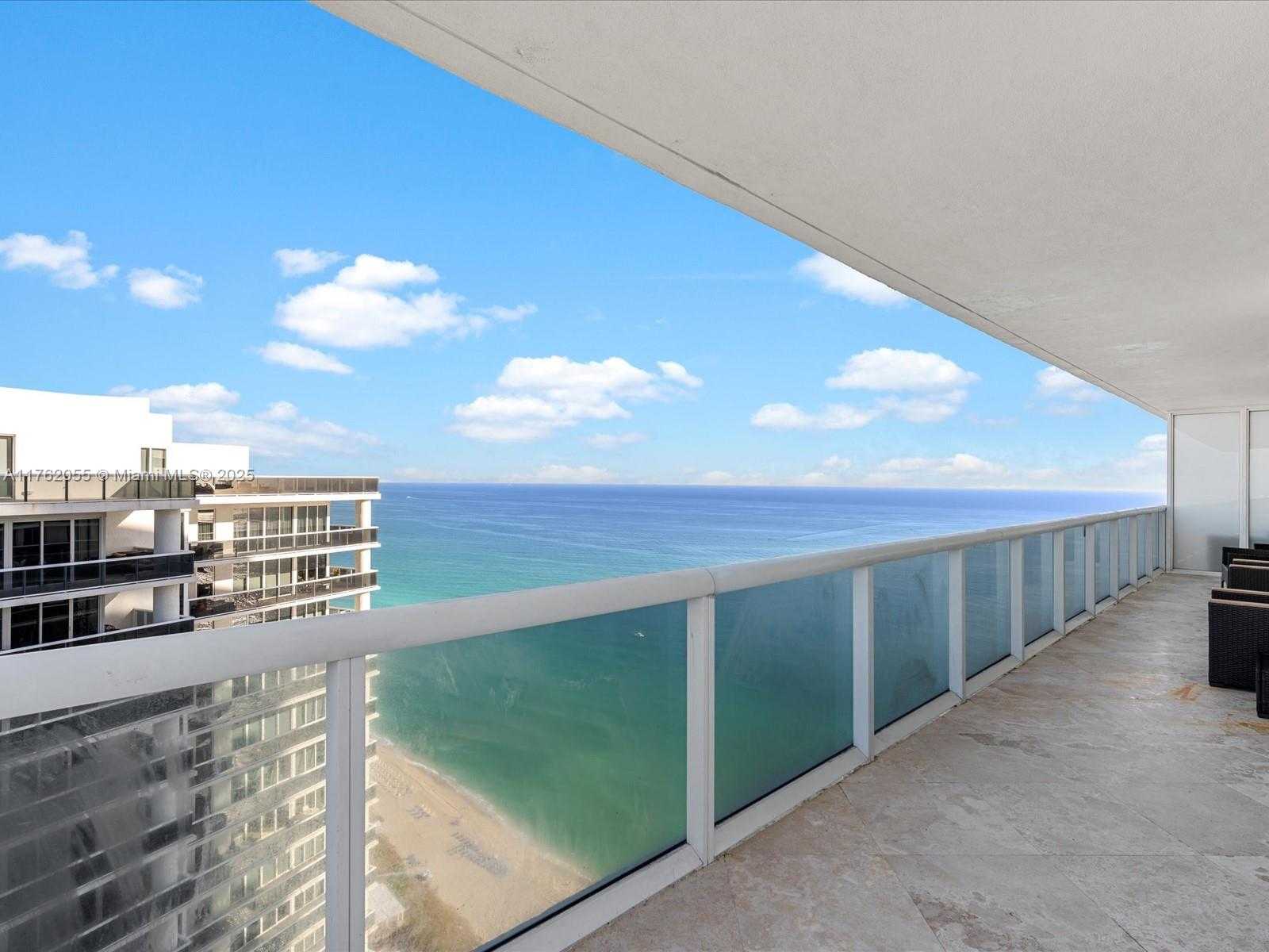 Small Image of 1830 SOUTH OCEAN DR #4508, Hallandale Beach Number 3