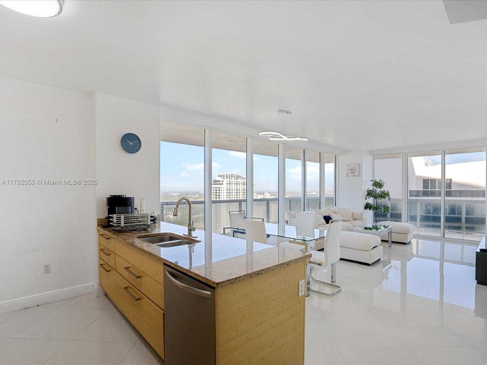 Small Image of 1830 SOUTH OCEAN DR #4508, Hallandale Beach Number 5