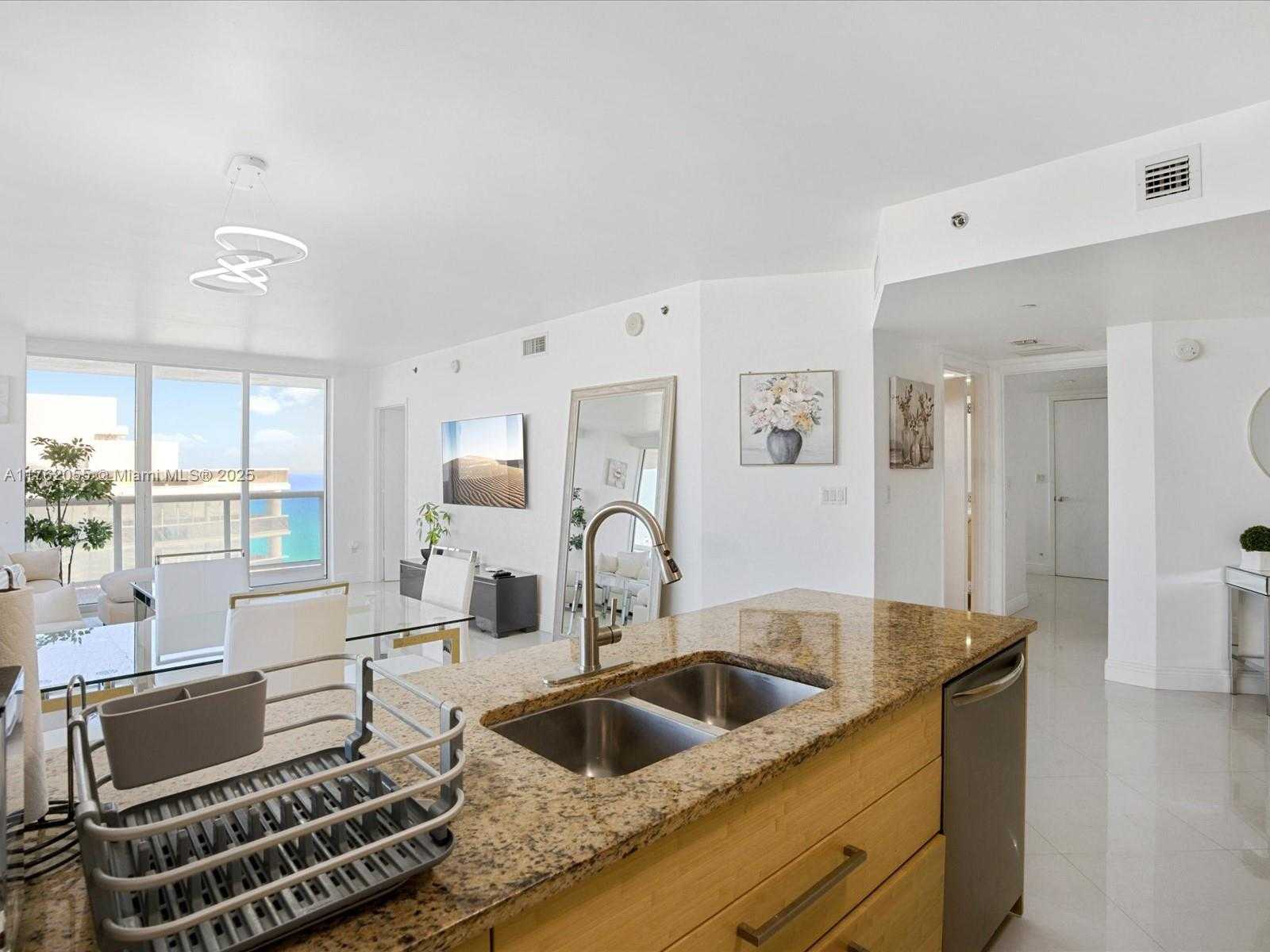 Small Image of 1830 SOUTH OCEAN DR #4508, Hallandale Beach Number 7