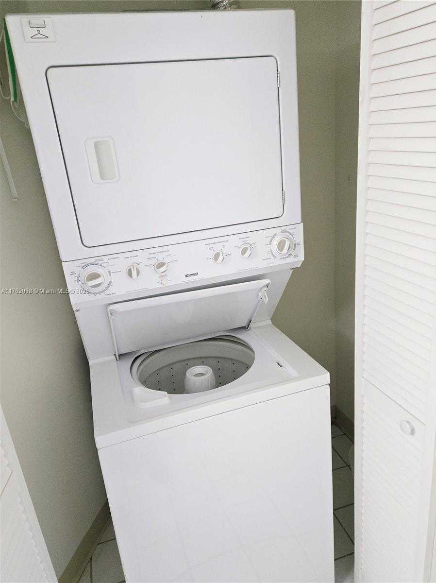 Small Image of 3300 NORTH EAST 191ST ST #609, Aventura Number 22