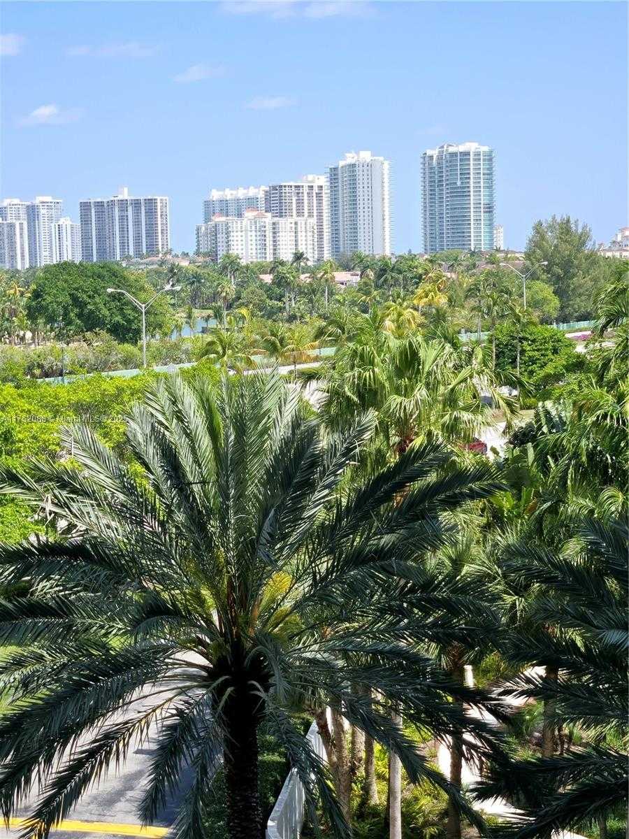 Small Image of 3300 NORTH EAST 191ST ST #609, Aventura Number 24