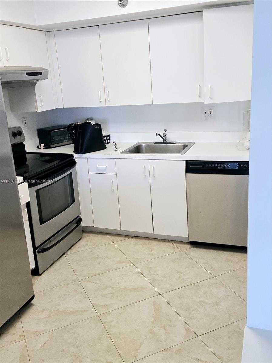 Small Image of 3300 NORTH EAST 191ST ST #609, Aventura Number 3