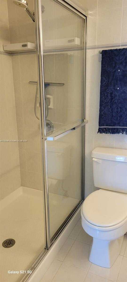 Small Image of 2655 COLLINS AVE #1906, Miami Beach Number 13