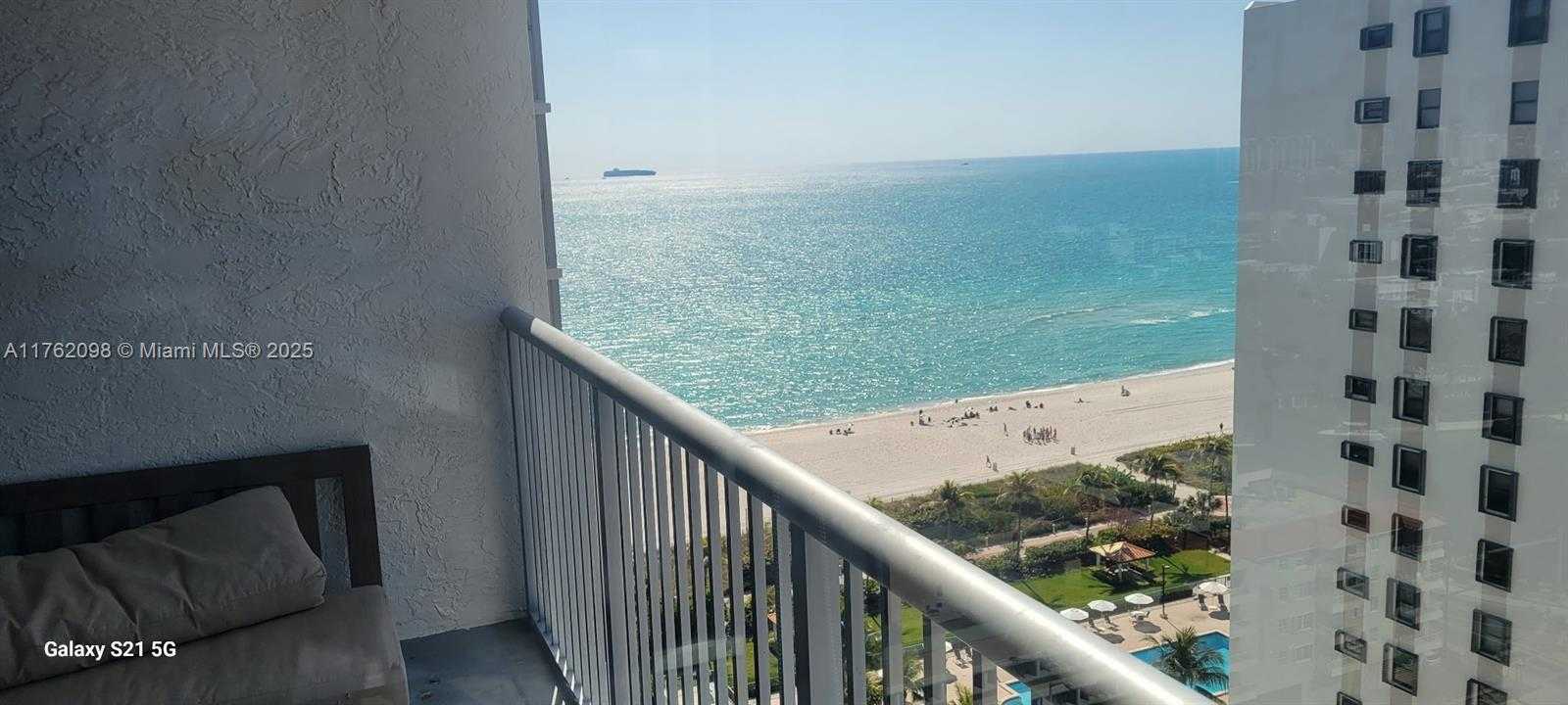 Small Image of 2655 COLLINS AVE #1906, Miami Beach Number 14