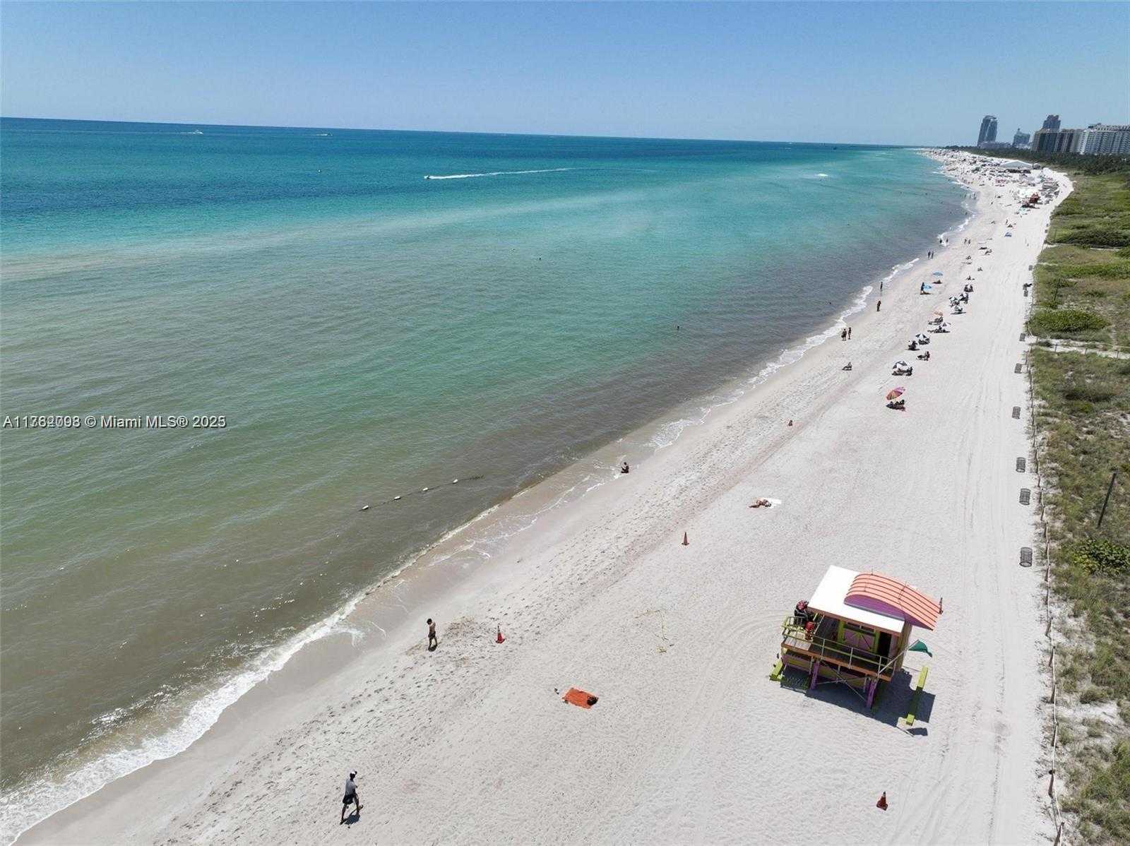 Small Image of 2655 COLLINS AVE #1906, Miami Beach Number 22