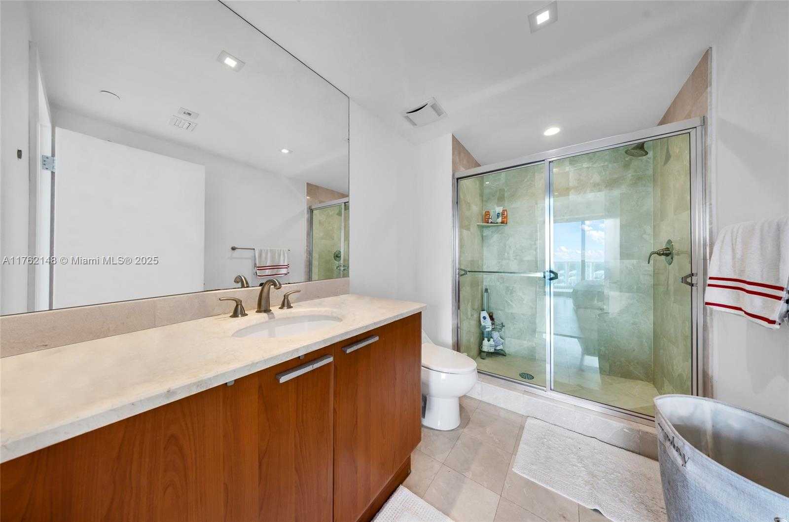 Small Image of 3301 NORTH EAST 183RD ST #2406, Aventura Number 47