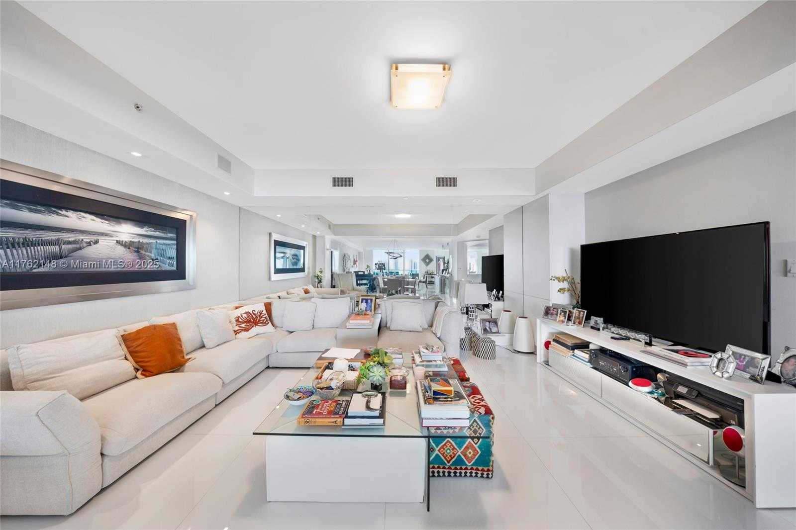 Small Image of 3301 NORTH EAST 183RD ST #2406, Aventura Number 8