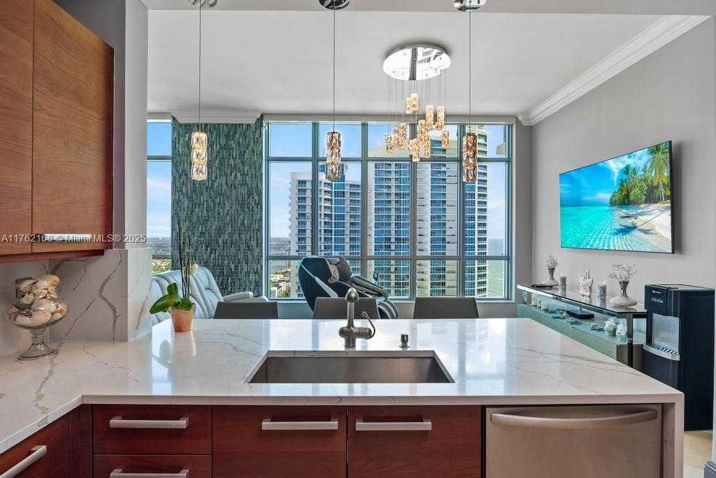Small Image of 3535 SOUTH OCEAN DR #2606, Hollywood Number 16