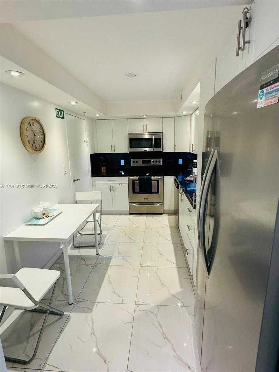 Small Image of 3901 SOUTH OCEAN DR #10G, Hollywood Number 15