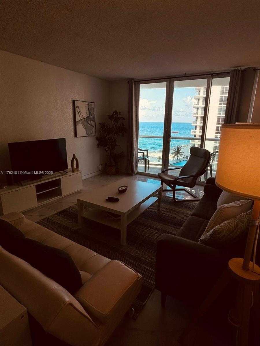Small Image of 3901 SOUTH OCEAN DR #10G, Hollywood Number 19