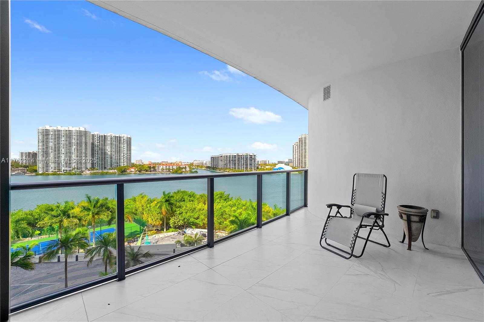 Small Image of 5500 ISLAND ESTATES DR #604, Aventura Number 30