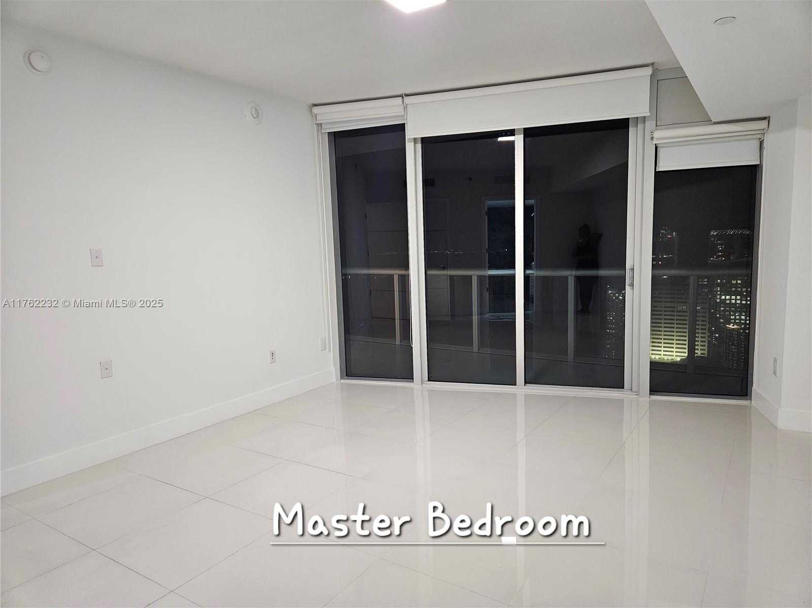 Small Image of 495 BRICKELL AVE #4907, Miami Number 25