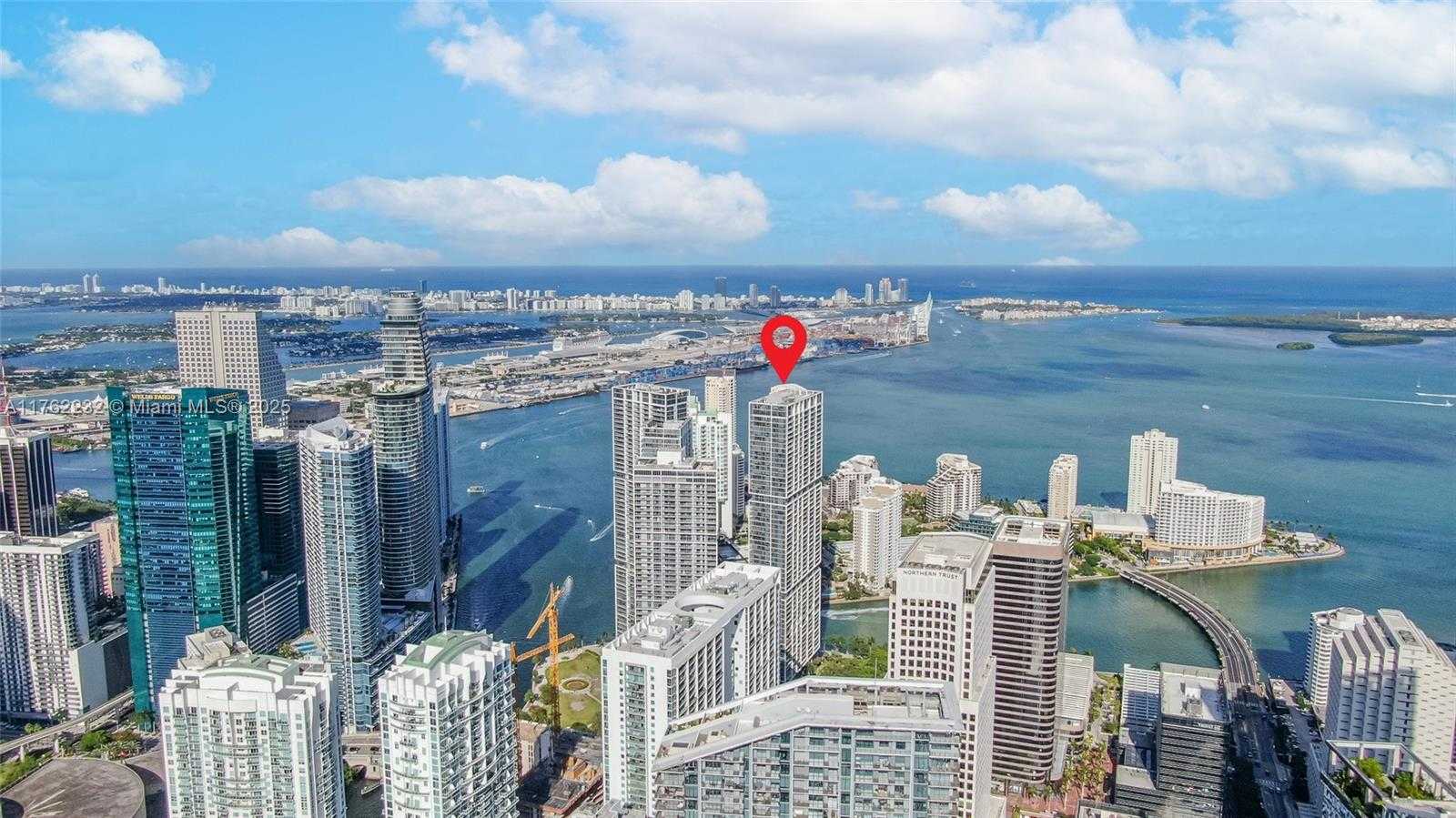 Small Image of 495 BRICKELL AVE #4907, Miami Number 3