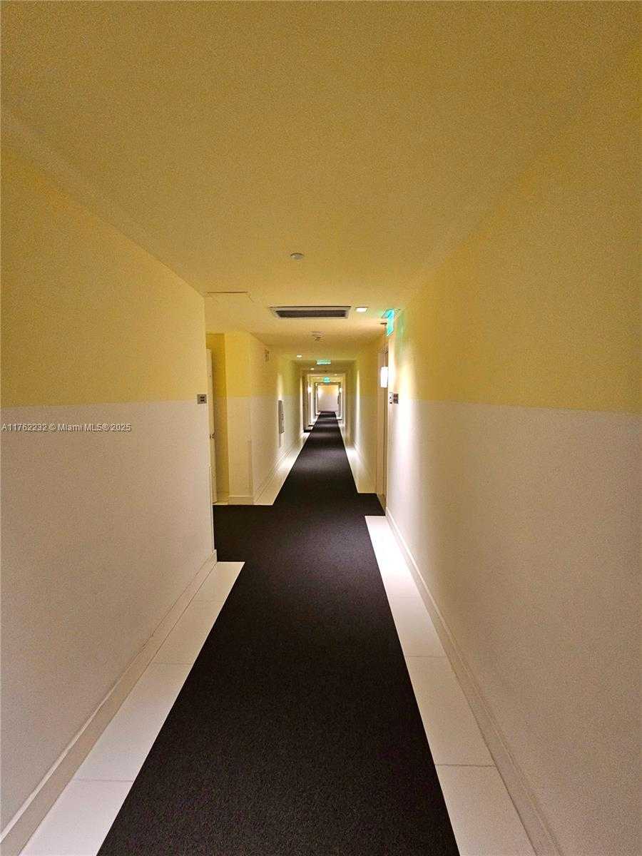 Small Image of 495 BRICKELL AVE #4907, Miami Number 5