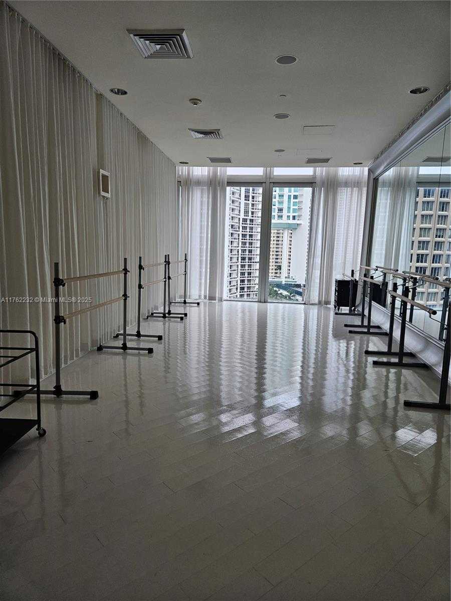 Small Image of 495 BRICKELL AVE #4907, Miami Number 54
