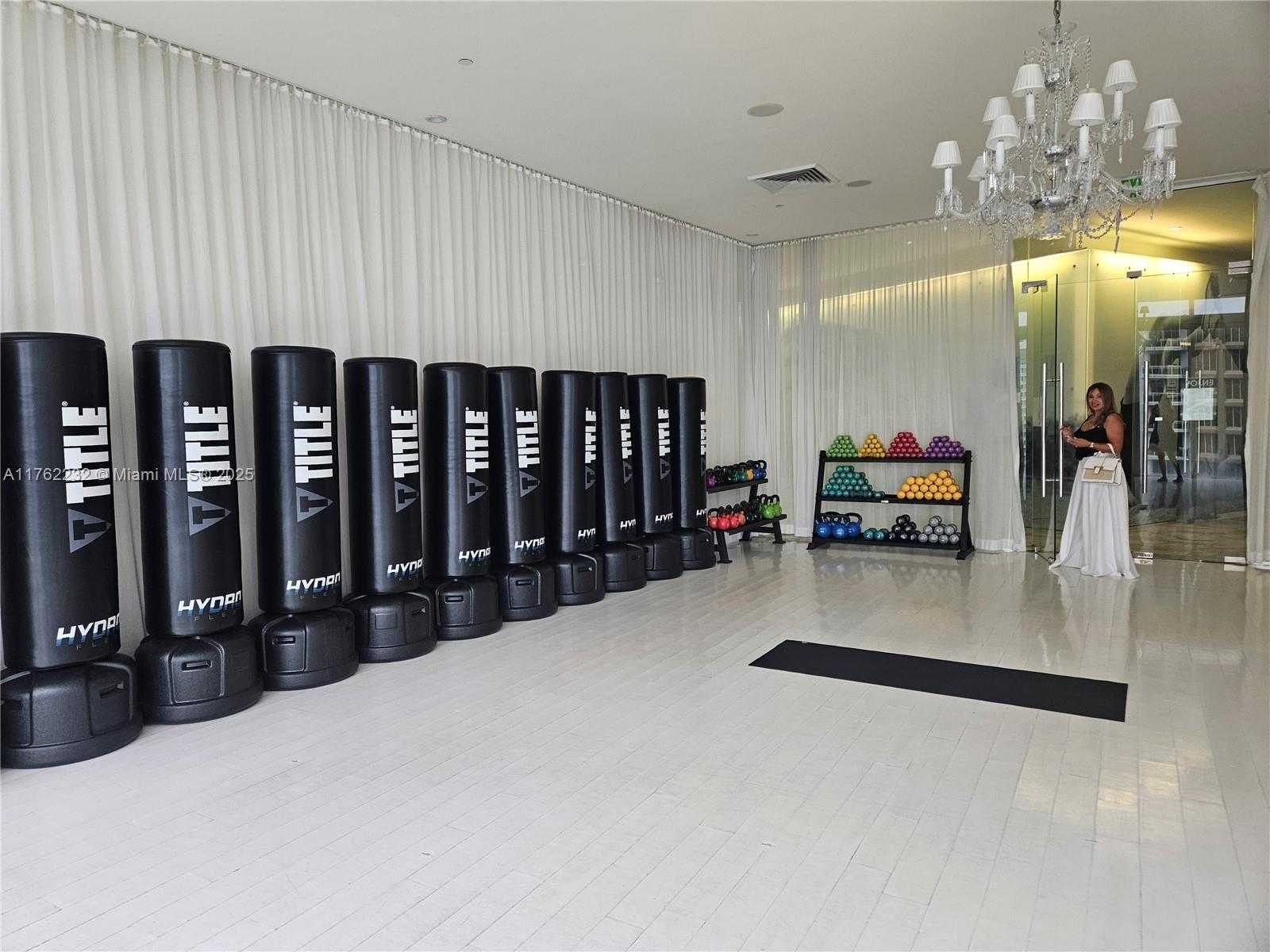 Small Image of 495 BRICKELL AVE #4907, Miami Number 56