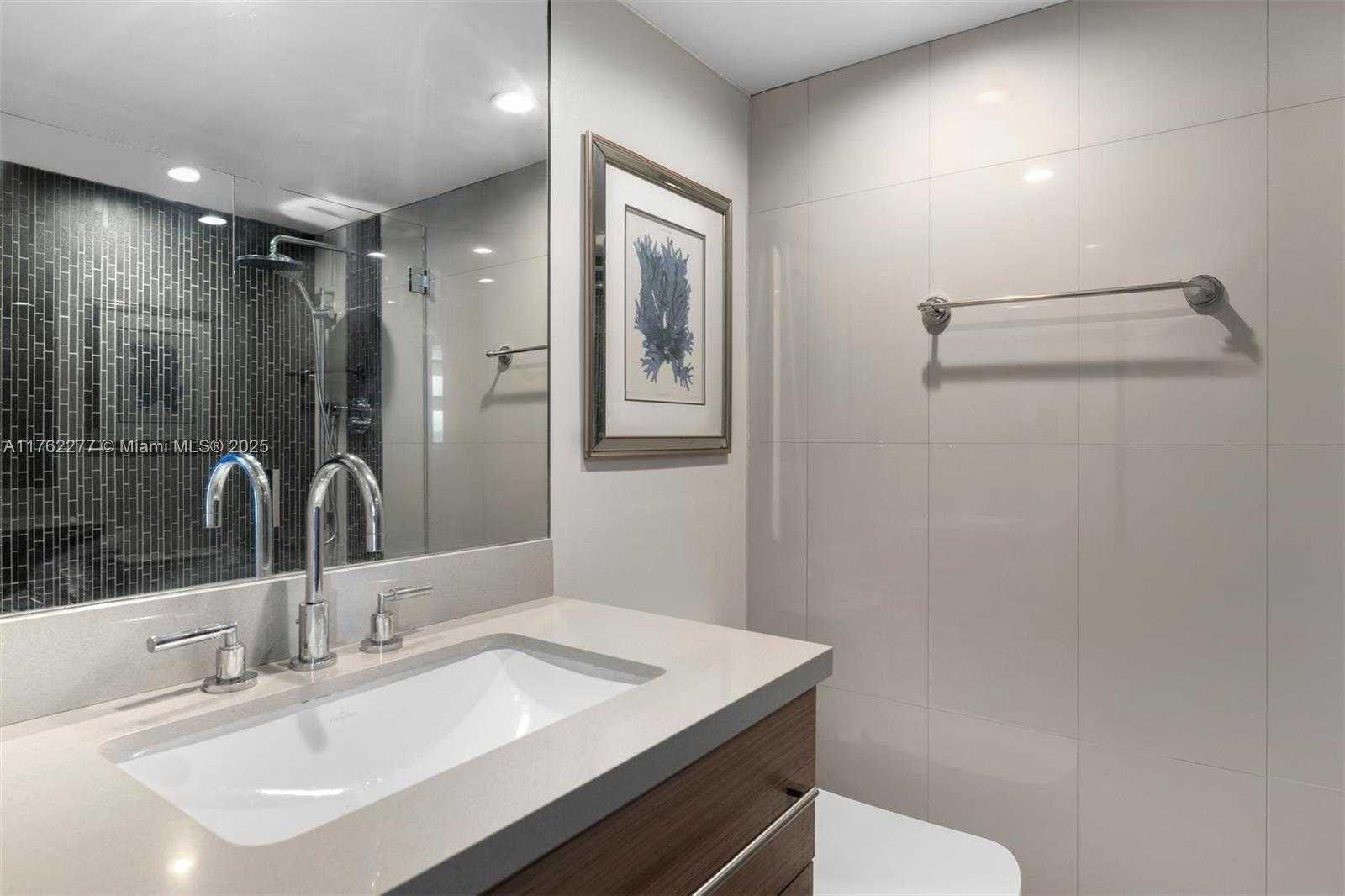 Small Image of 5151 COLLINS AVE #1519, Miami Beach Number 13